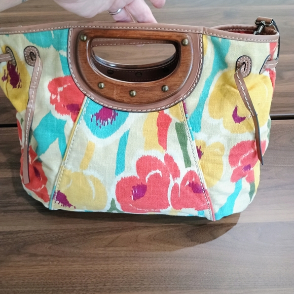Fossil Handbags - Fossil Multicolor Floral Canvas Tote with Wooden Handles